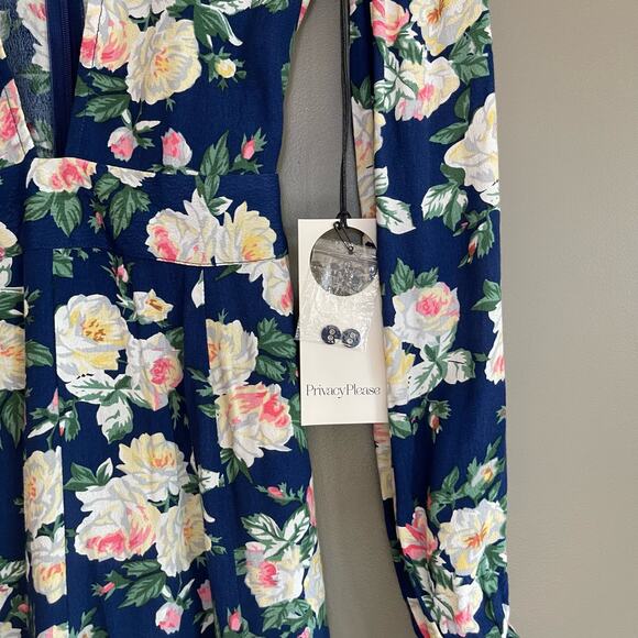 NWT Privacy Please Concord Romper Navy Blue Floral Size‎ Small Deep V-neck Sexy - Picture 9 of 16